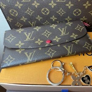 SOLD..Authentic Louis Vuitton portefeuille Emilie monogram wallet